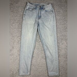 American Eagle Jeans Womens 2 Mom Jean Light Wash Classic Casual Denim High Rise